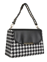 Black Casual Checked Handheld Bag