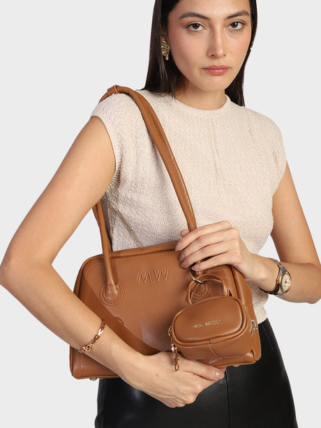 Hackney Brown Slingbag