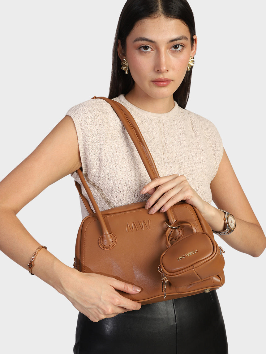 Hackney Brown Slingbag