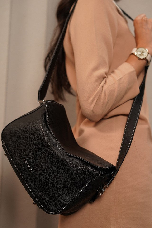 Leia Black Sling Bag