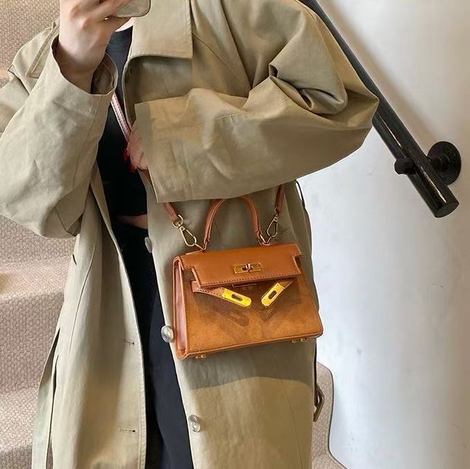 Kelly Tan Sling Bag