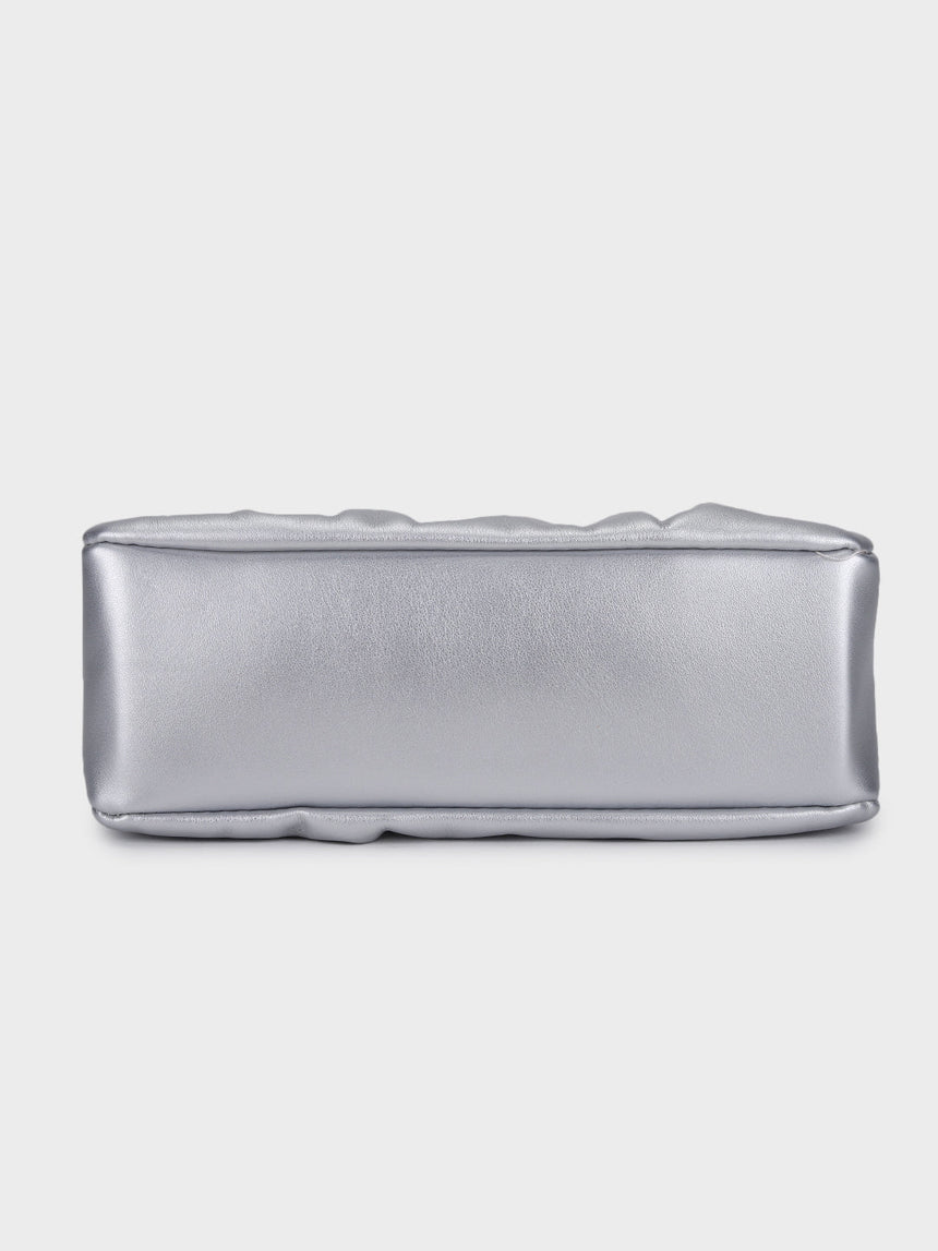Esther Silver Pearl Handheld Clutch