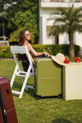 Decembers Medium Luggage