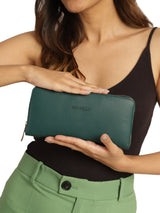 Women's Green Handbags